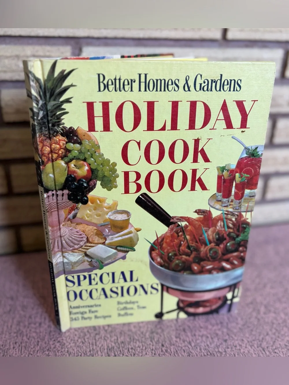 Better Homes & Gardens Holiday Cookbook - 1969 - Special Occasion Recipes - Picture 12 of 16